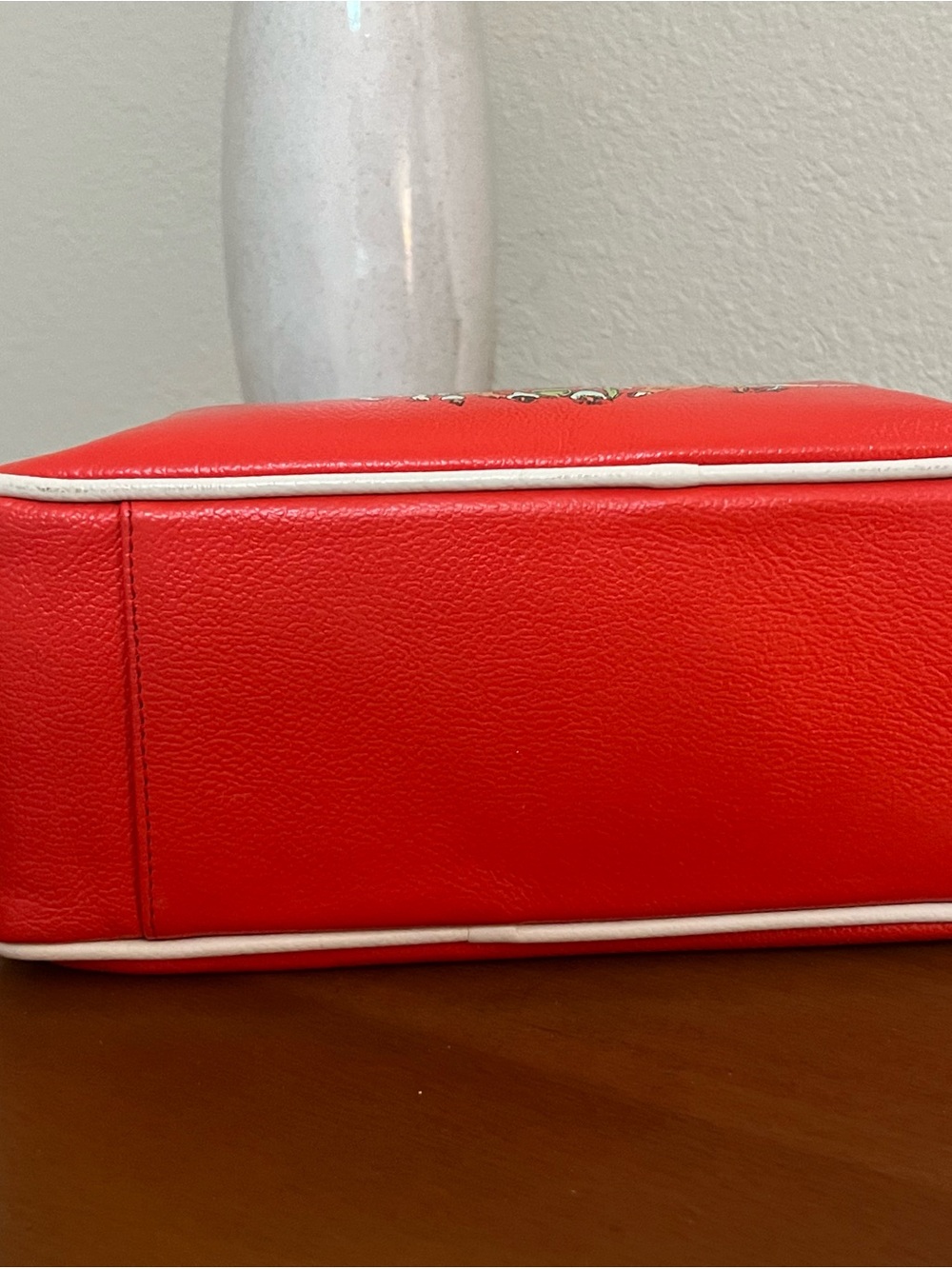 Min and Mon Marino Medium Crossbody Fiesta Red Leather Bag - Woodlands Print - Picture 3 of 5